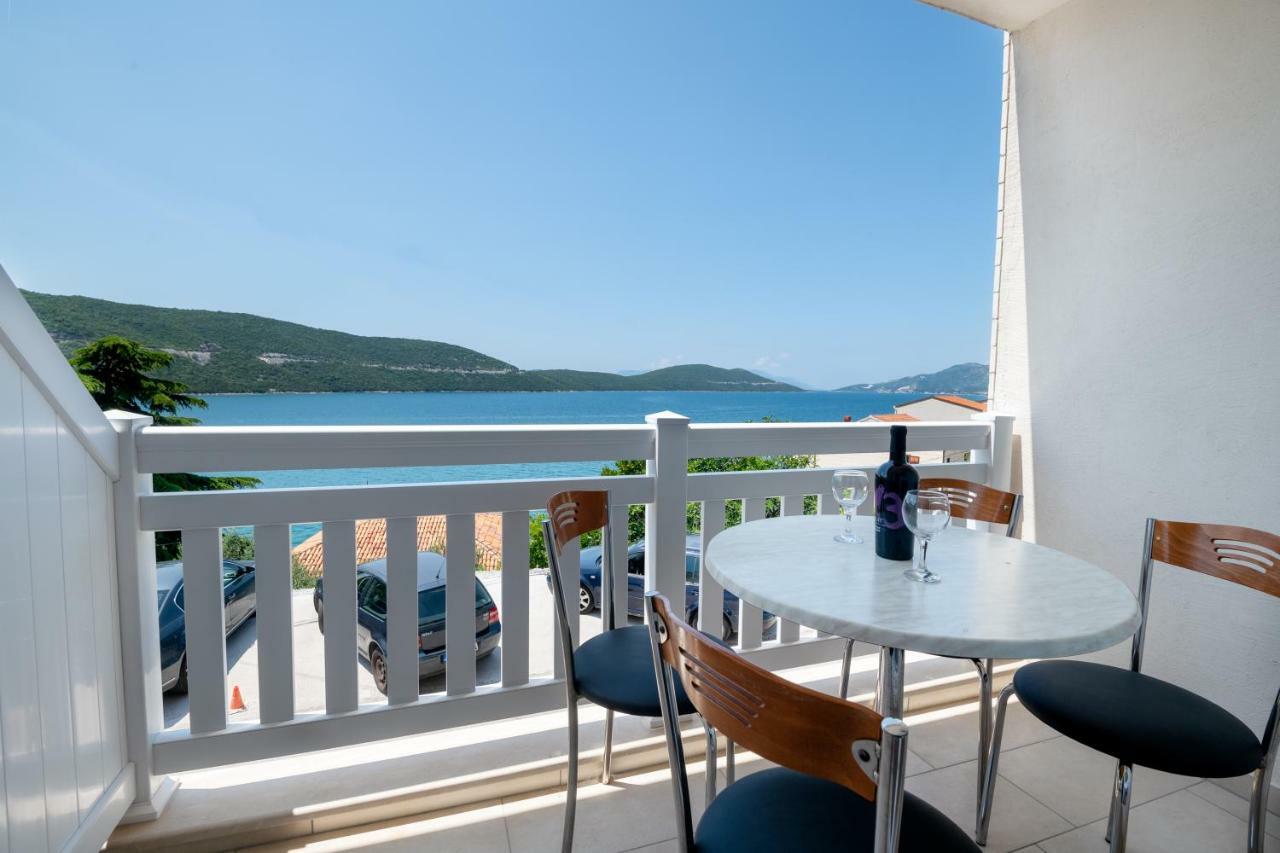 Apartments Lavanda Neum Bagian luar foto