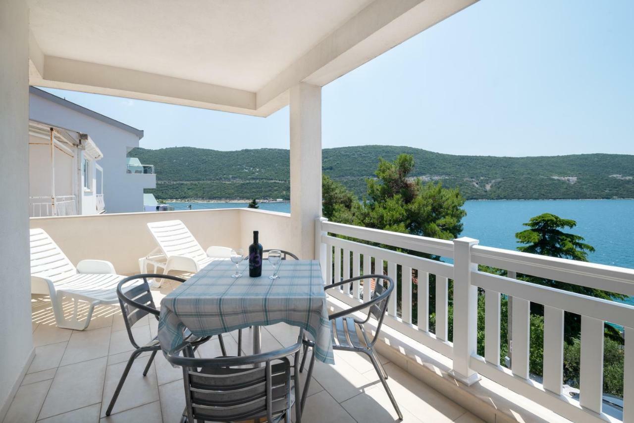 Apartments Lavanda Neum Bagian luar foto